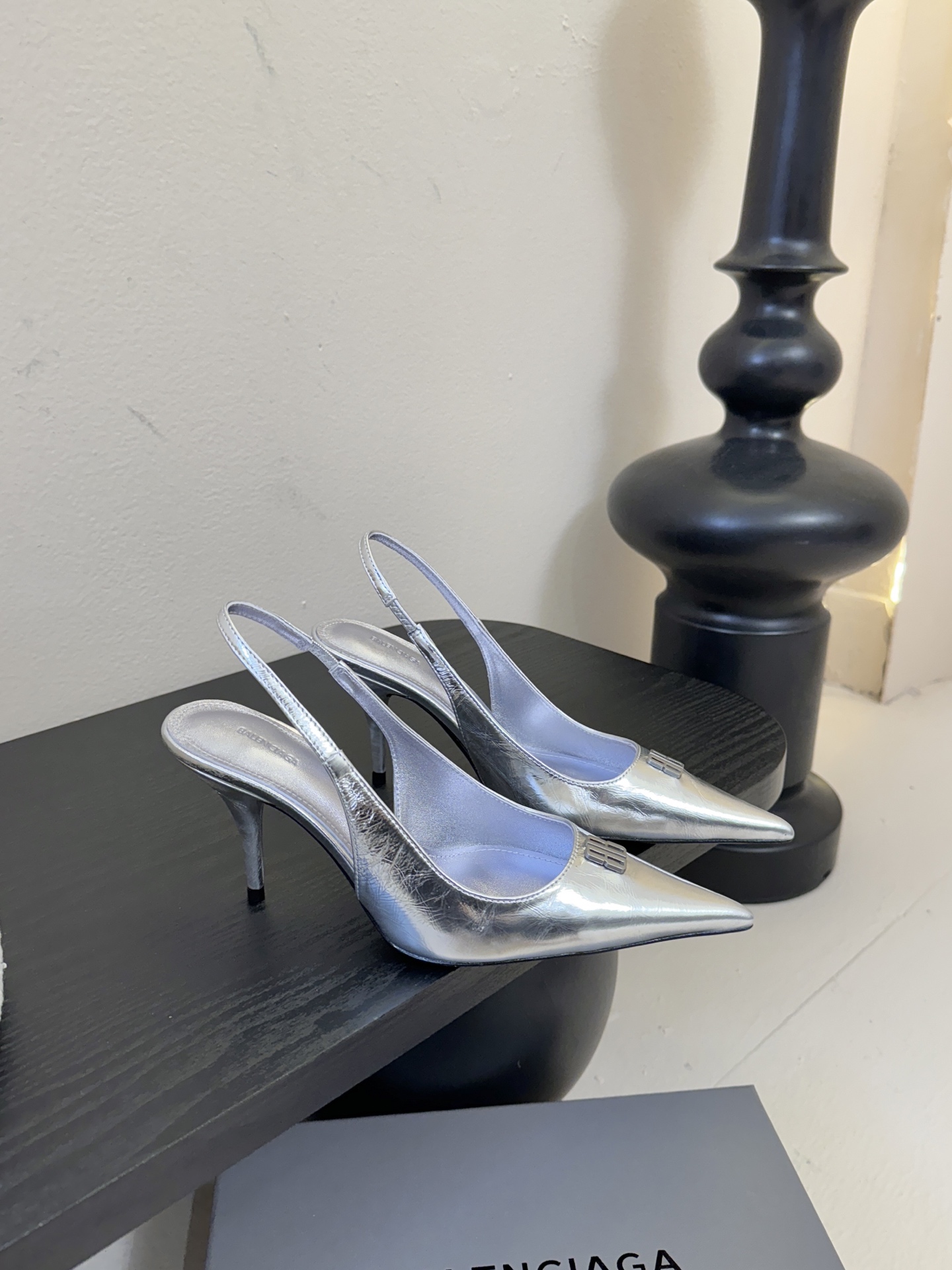 20251018/Balenciaga_251018-1